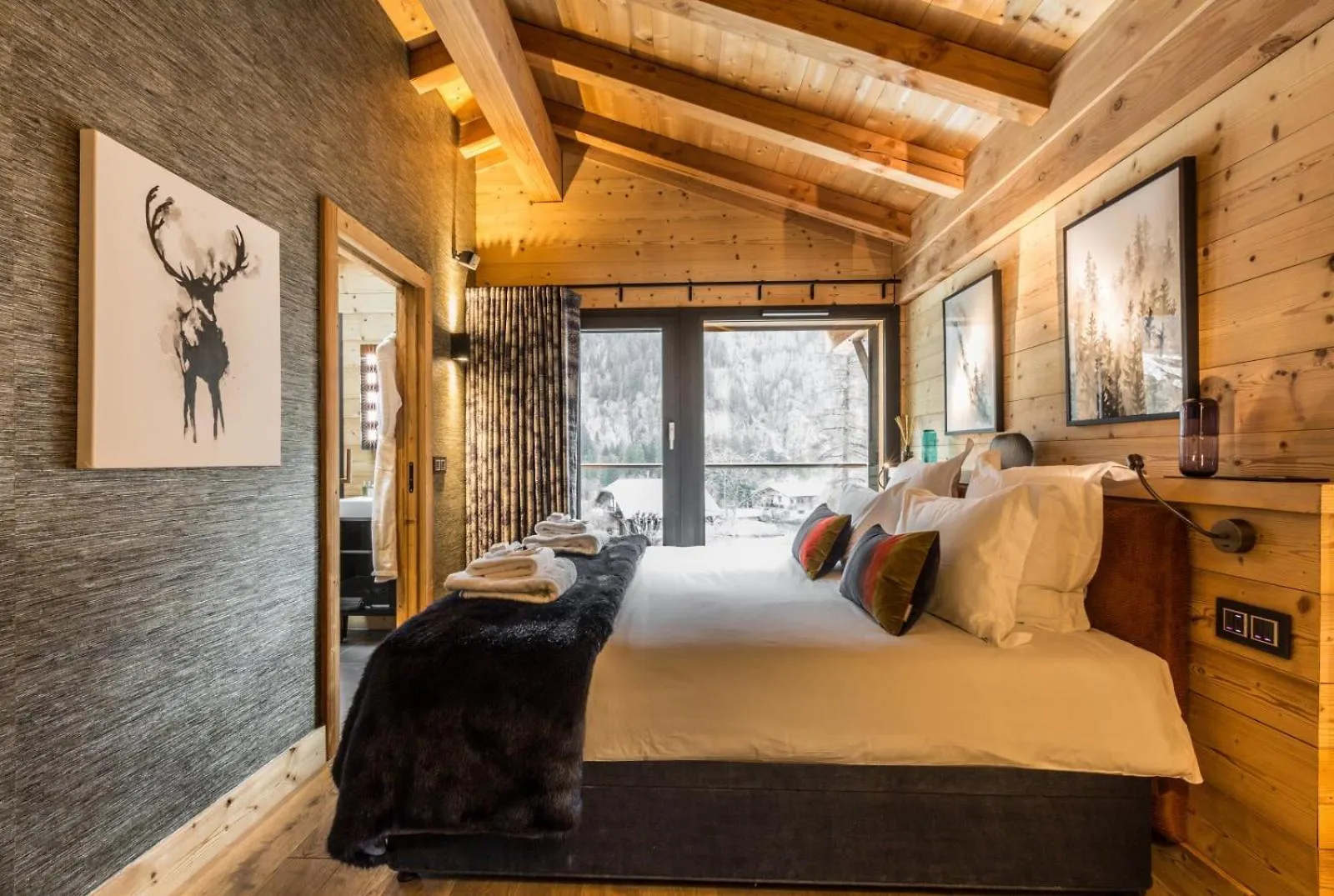 Chalet Cortina Luxury Living Winter Wonderland Apartment Cortina d'Ampezzo Italy